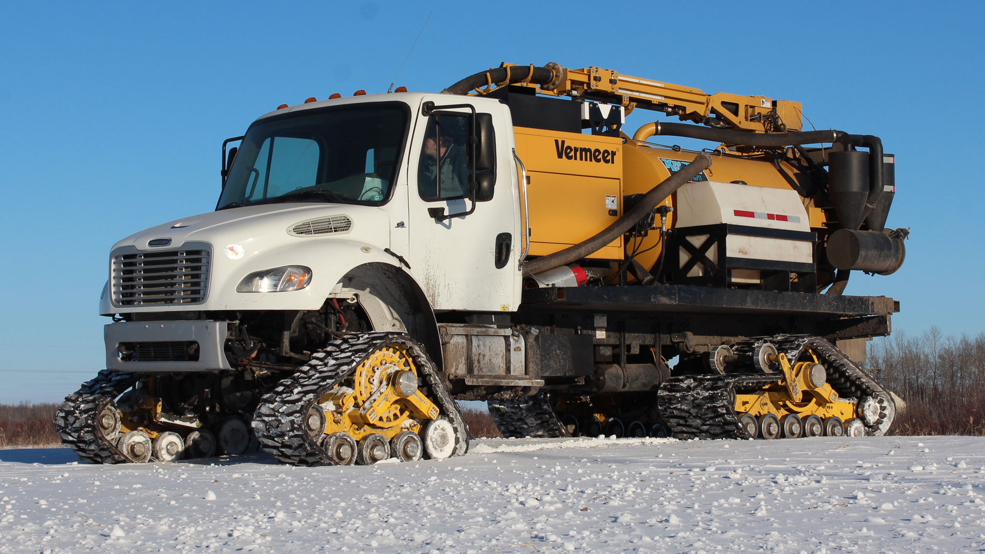 400 Tracks on a Freightliner