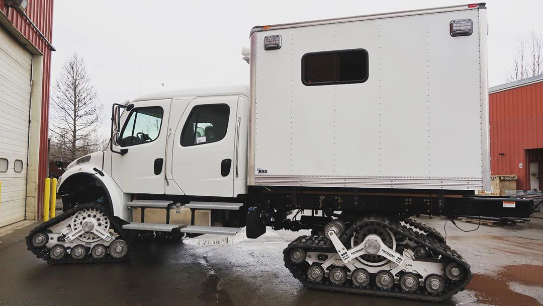 400 Tracks on a Freightliner