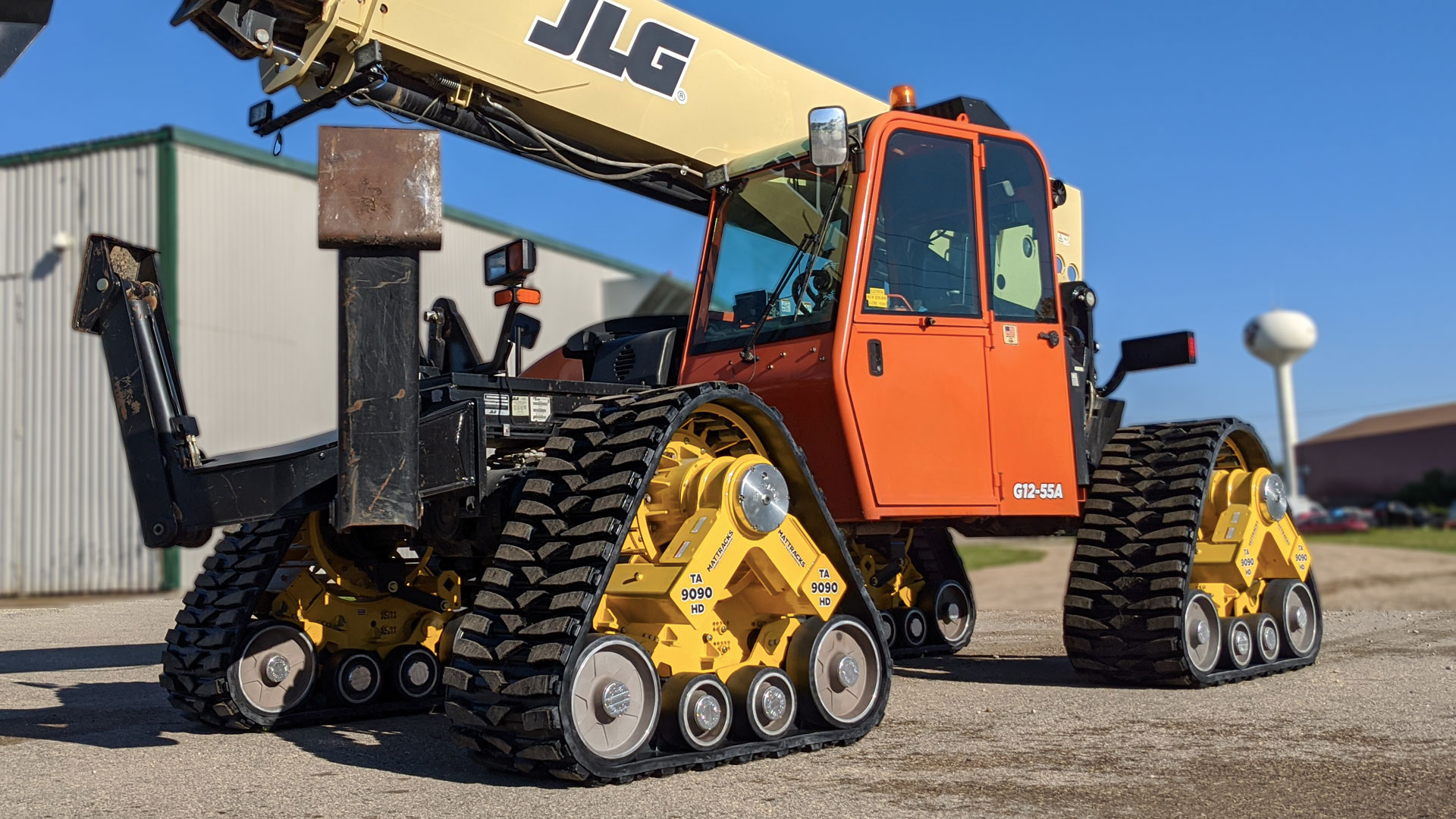 9090-RR Series Tracks on a JLG G12-55A Telehandler