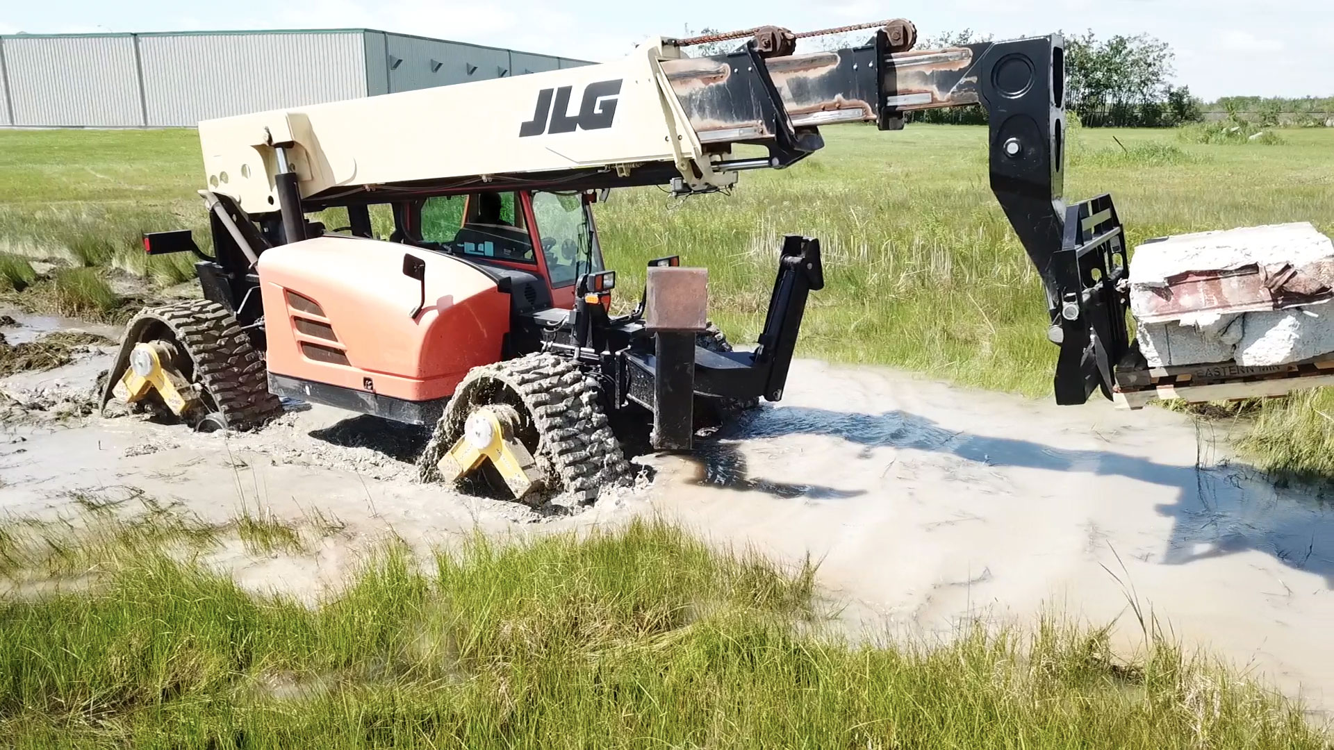 9090-RR Series Tracks on a JLG G12-55A Telehandler